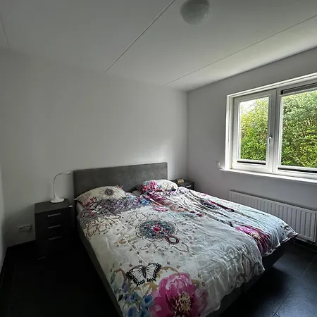 Semesterbostad Zandloper Gentiaan 19